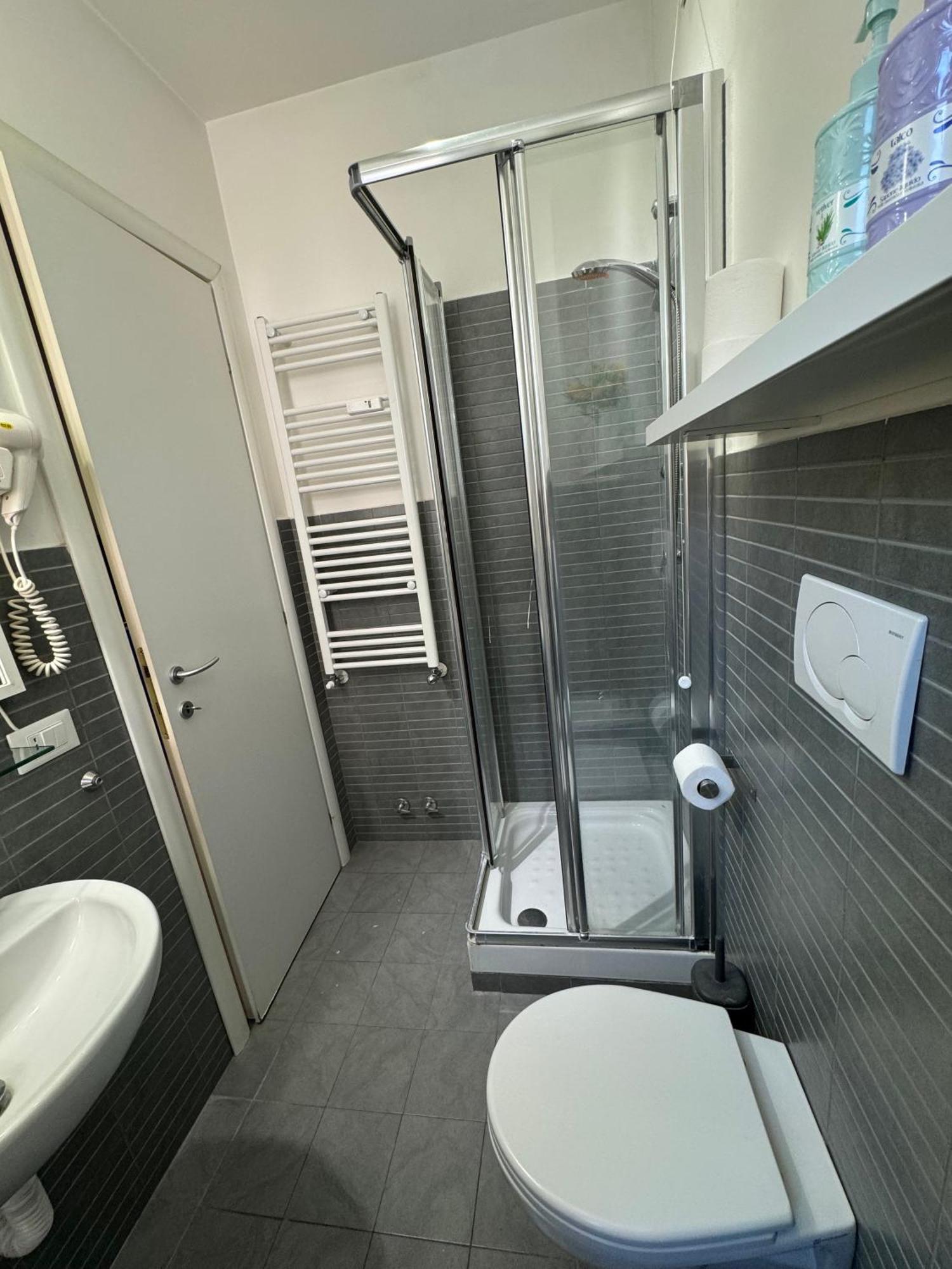 Tiburtina Suites, Roma Екстер'єр фото